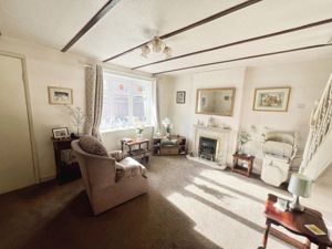 Lounge- click for photo gallery